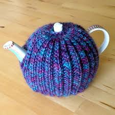 What beautiful knitting hat pattern! Broken Rib Tea Cosy Crochet Tea Cozy Tea Cosy Crochet Knit Tea Cozy