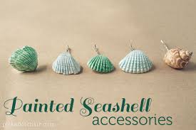 Download the perfect conch shell pictures. Painted Seashell Craft Ideas And Diy Jewelry And Hair Accessories