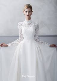 Pin By Anasstasya Palit On Prelovedbaju Modest Wedding Dresses Wedding Dress Long Sleeve Classic Wedding Dress