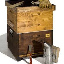 Bienenbeute Und Bienenbeuten Beutentypen Und Beutearten Bienenbeute Bienen Bienen Zuchten