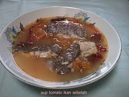 Nampak mudah dan ringkas tetapi hasilnya sangat sedap. Sup Tomato Ikan Sebelah
