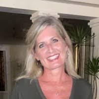 Lori Harley's Instagram, Twitter & Facebook