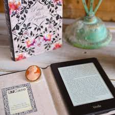 34 Insanely Clever Gifts For Book Lovers Book Lovers Gifts Kindle Case Pride And Prejudice Book