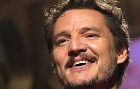 Pedro Pascal, ¿sustituirá a Joaquin Phoenix en la película sobre un romance  gay?