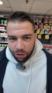 Cerchi idee regalo per San Valentino utili e originali? ❤️ Nel nostro  negozio di casalinghi trovi profumatori per la casa, accessori e tante  soluzioni per rendere speciale ogni giorno 🏠✨ Perché l'amore