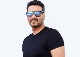 It tried to land at its destination in kochi but. Ajay Devgn Begins The Shooting Of His Directorial Mayday In Hyderabad Film To Release On Eid 2022 Weekend Bollywood News Bollywood Hungama