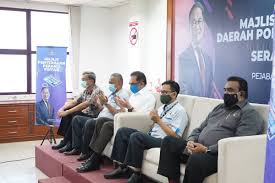 Selamat datang ke laman web rasmi pejabat daerah dan tanah port dickson. Anwar Ibrahim On Twitter Di Perjumpaan Bersama Majlis Guru Besar Daerah Port Dickson Hari Ini Serta Menyerahkan Peranti Pintar Kepada Anak Anak Kakitangan Pejabat Pendidikan Daerah Port Dickson Portdickson Ramadhan Https T Co Dgcptngfml