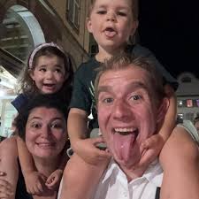 👕 𝐔𝐧𝐞 𝐫𝐞́𝐞́𝐝𝐢𝐭𝐢𝐨𝐧 𝐝'𝐮𝐧 𝐦𝐚𝐢𝐥𝐥𝐨𝐭 𝐢𝐜𝐨𝐧𝐢𝐪𝐮𝐞 ! 😍  Revivez les émotions de la saison 89-90 avec ce maillot dont tous les  amoureux du Racing se souviennent ! Cette tunique a notamment vu