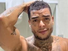 Mc kevin, whose real name was kevin nascimento bueno, fell to his death just two weeks after getting married. Amigo Que Estava Com Mc Kevin Da Novos Detalhes Sobre A Queda Popline