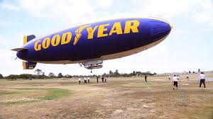 De luchtvaartactiviteiten van goodyear begonnen met de luchtvaartafdeling van goodyear tire. Kbb Rides The Goodyear Blimp Youtube