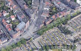 La clé à bougie norauto 14 mm avec empreinte 12 pans a une longueur de 24,5 cm et un embout carré de 3/8''. N7jdg9414j7vcm