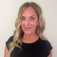 Deborah Leyva's Instagram, Twitter & Facebook