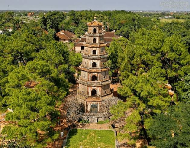 Khám Phá Chùa Thiên Mụ: Cổ Tự Linh Thiêng Và Bí ẩn 2026