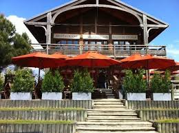Les Rives De La Courtille Chatou Restaurant Avis Numero De Telephone Photos Tripadvisor