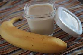 Yaourts A La Banane Les Petits Plats De Patchouka Recette Recette Yaourt Maison Recette Yaourt Recettes De Cuisine