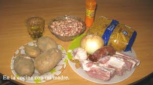 Te ayudamos a preparar cualquiera de estas 20 recetas para hacer una comida informal para la noche o el día de reyes, enciende el horno y que te van a encantar las propuestas de este recetario si no quieres pasar mucho tiempo en la cocina en las próximas celebraciones, vas a encontrar 20 recetas. Rancho Canario En La Cocina Con Mi Madre