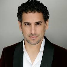 Juan Diego Flórez💓💜💓He is a renowned Peruvian operatic tenor,  particularly celebrated for his performances in bel canto operas by  composers such as Rossini, Donizetti, and Bellini🌹🌹🌹🥰