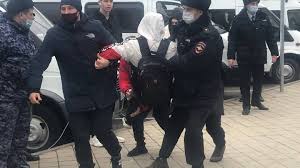 В суды петербурга 1 февраля поступило 434 административных дела по поводу акции 31 января. U Xt8drpeffkgm