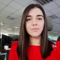100+ ملفًا شخصيًا يحتوي على “Andreea Coman”