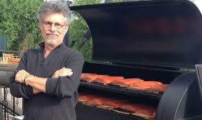 A time served classic and our personal favourite, is fresh salmon, bbq grilled on a western red cedar grilling plank. Scotch Whisky Smoked Salmon On A Cedar Plank With Grilled Mini Bagels Barbecuebible Com