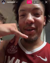 MARK SEARS. THE BEST PLAYER IN OUR STATE. CALL GOD @j.4.broome MARK SEARS  IS THE GREATEST HOOPER TO EVER WEAR CRIMSON. HIS LEGACY WILL BE REMEMBERED.