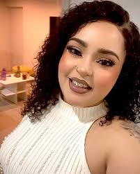 Tia Pierce's Instagram, Twitter & Facebook