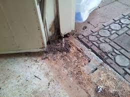 Replacing a door threshold is not just for the sake of appearances, it can also be a real energy saver. Installing A Door Threshold On Concrete Slab Home Improvement Stack Exchange