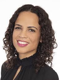 Kim Pfaff's Instagram, Twitter & Facebook