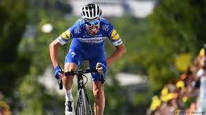 If we thought julian alaphilippe had a midas touch when he blitzed to victory on stage 3, it now seems as though the frenchman can do no wrong in this year's tour de france.lest we thought his. Julian Alaphilippe Der Unwiderstehliche Sport Dw 08 07 2019