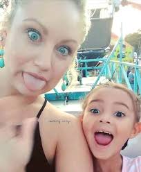 Having one daughter as only child is chic