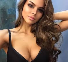 Mavrin Models Viki On Instagram Lvndscape Holland Park Waterfalls Vikiodintcova Mavrin Mavrinmodels Viki Odintcova Viki Beautiful Face