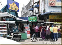 According to the star, two famous eateries in penang were slapped with compounds worth over rm200 for multiple offenses. Line Clear Nasi Kandar On Penang Road What2seeonline Com