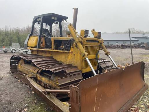 Komatsu D65P-6 Crawler Dozer