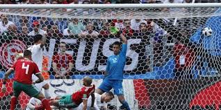 Sur corner, c'est l'incontournable ronaldo qui a fait la différence à la 3ème minute. Mondial 2018 Piege Par Le Portugal Le Maroc Est Deja Elimine 0 1 Jeune Afrique