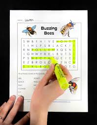 Kids love games and because online games are such a terrific resource, parents and teachers have begun using online games to teach. Word Search Puzzles