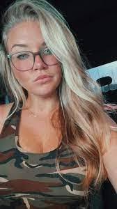 Ronda Dolan's Instagram, Twitter & Facebook