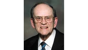 Lloyd Gould's Instagram, Twitter & Facebook