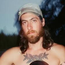 𝔗𝔯𝔞𝔳𝔦𝔰 𝔊𝔦𝔩𝔩𝔢𝔱𝔱 (@travisgillett) • Instagram photos and videos