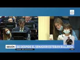 It's a sweet dessert with the classic spanish flavors of almond, cinnamon and lemon. Twxs3qwzc5oqsm