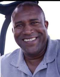 HOMBER HAYA CARBONISA DEN UN CAS NA TIMON/BRIKSTRAAT