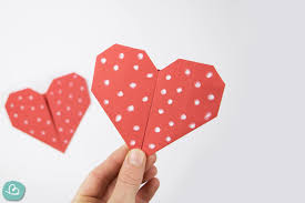 Bastelanleitung für ein herz zum aufklappen Susses Herz Aus Papier Falten Origami Anleitung Wunderbunt De
