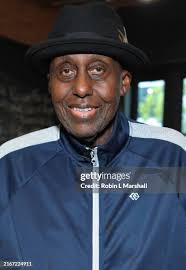 31 Photos & High Res Pictures