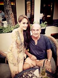 Cinta Laura Kiehl On Twitter Happy Birthday Papi I Love You So Much Hope You Re Having An Amazing Day With Mom Http T Co Vrgwtyyzmv