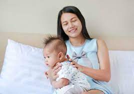 Untuk memastikan alergi susu sapi atau bukan, anak harus menjalani beberapa pemeriksaan, misalnya pemeriksaan darah dan tes kulit. Inilah Pentingnya Sendawa Pada Bayi Alodokter