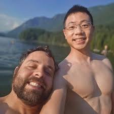 我是海軍招募員想了解都可私訊選擇海軍起薪67K一年後87k 現在賺錢就對了