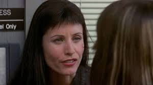 Born june 15, 1964) is an american actress, producer, and director. Courteney Cox S Ex Husband Just Admitted Her Terrible Scream 3 Haircut Was His Idea