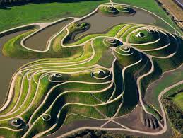 Cosmic Gardens And Boulder Boulevards The Genius Of Charles Jencks In Pictures In 2020 Landscape Landscape Artist Public Art