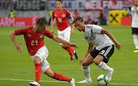 Leroy sané soll beim länderspiel rassistisch beleidigt worden sein. Deutschland Fallt In Der Weltrangliste Auf Rang 15 Aktuelle Em 2021 News Hintergrundberichte Uvm