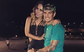 Find maura rivera's contact information, age, background check, white pages, relatives, social known as: The Madness Of Love That Maura Rivera Did For Mark Gonzalez When They Were In Russia