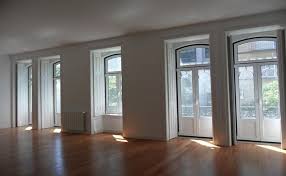 Die wohnung ist groß und gut geschnitten, sodaß genug raum ist und perfekt ausgestattet. Wohnung Kaufen In Lissabon Ihr Weg Zur Traumimmobilie S1